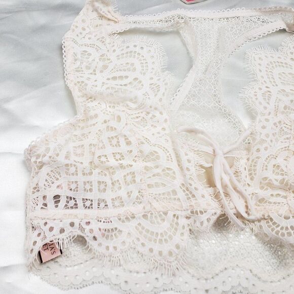 VS Dream Angels Lace Up Ivory Bralette Small - Picture 3 of 5